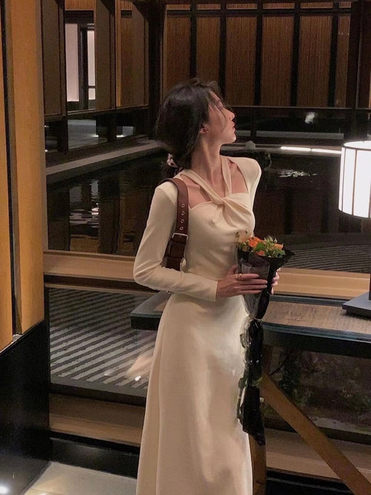 Halter-neck Knit A-line Dress