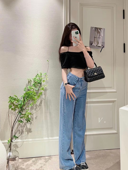 Back Chains Halter Neck Cropped Top