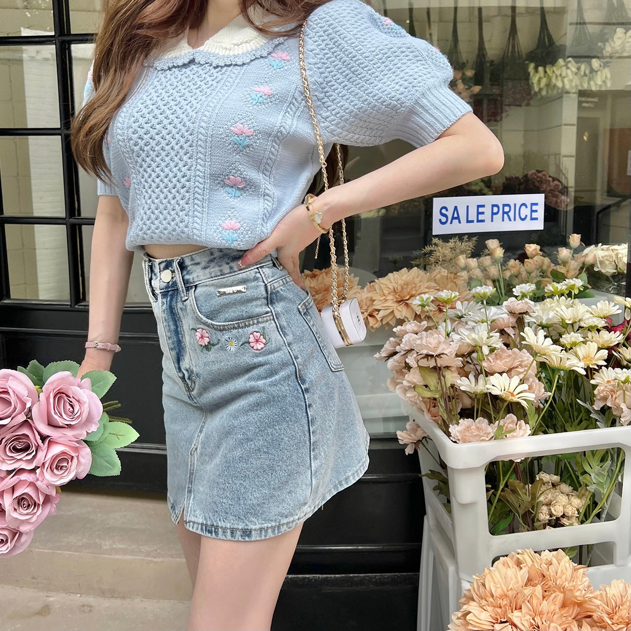 Embroidery Floral Split Denim Skirt