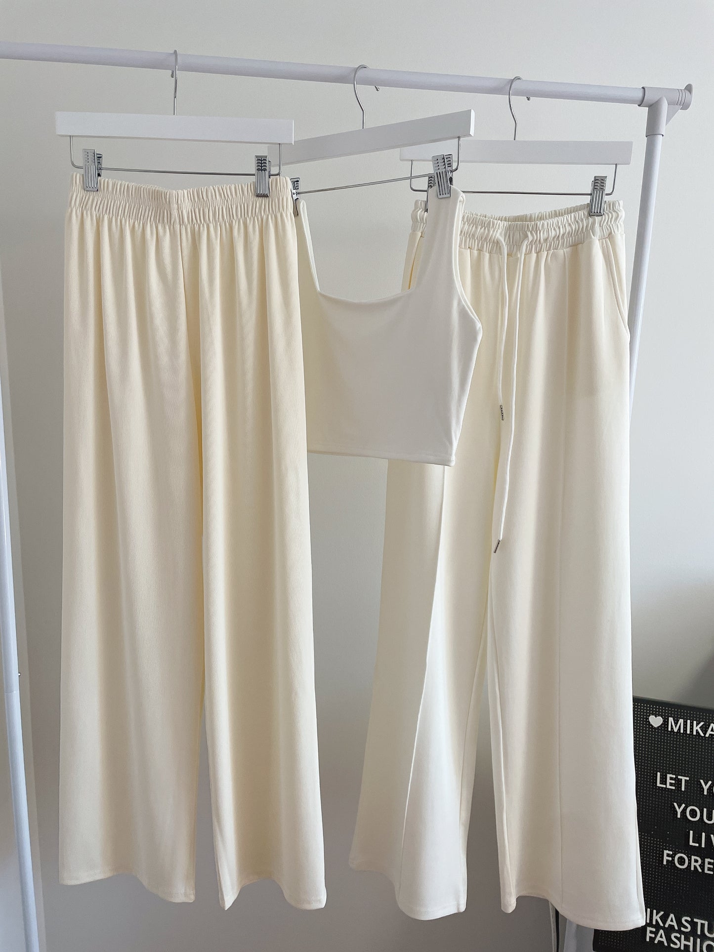 Relaxed Comfortable Wide Legs Pants