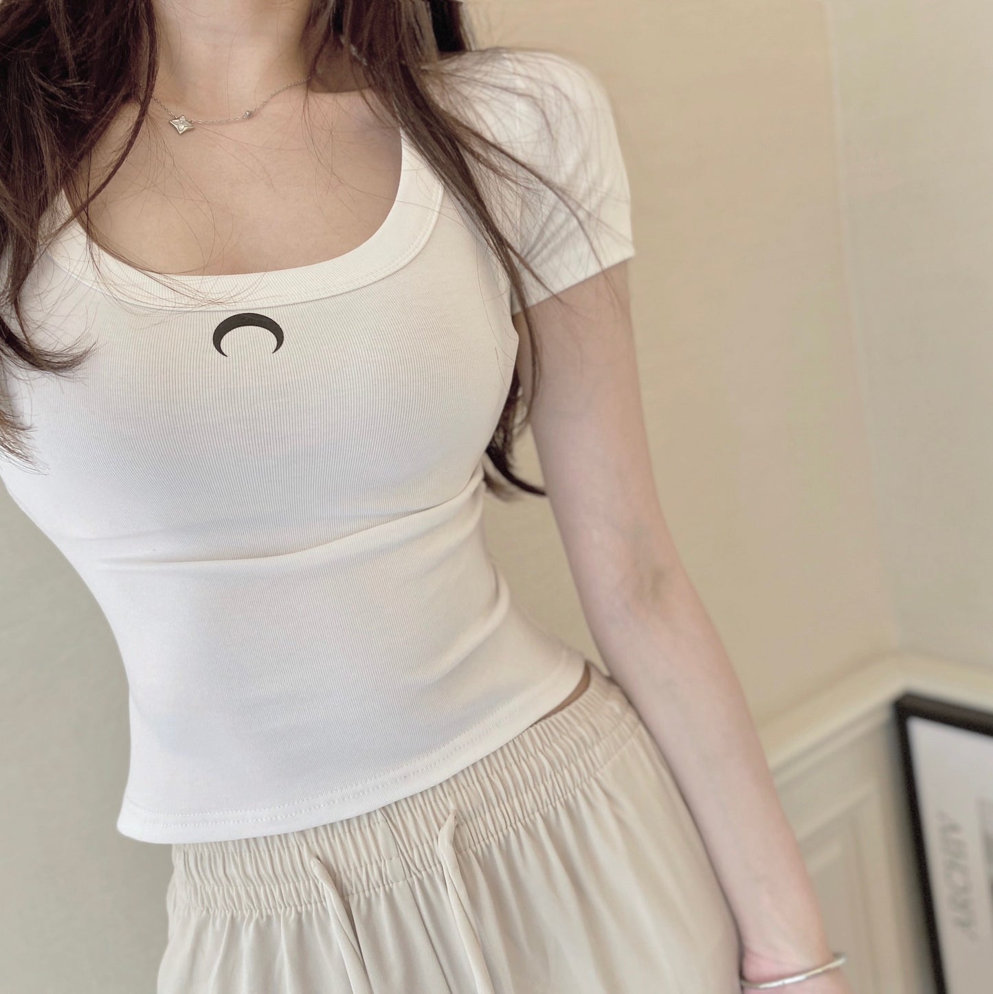 Small Moon Slim Tee