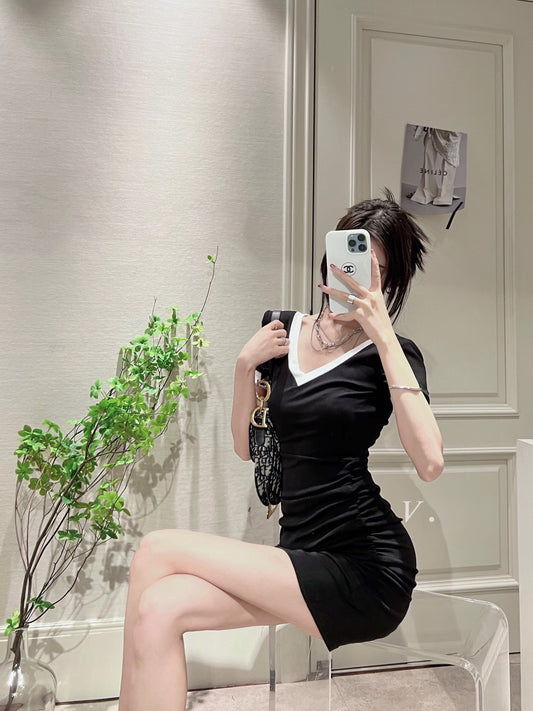 Coco V-neck Bodycon Dress
