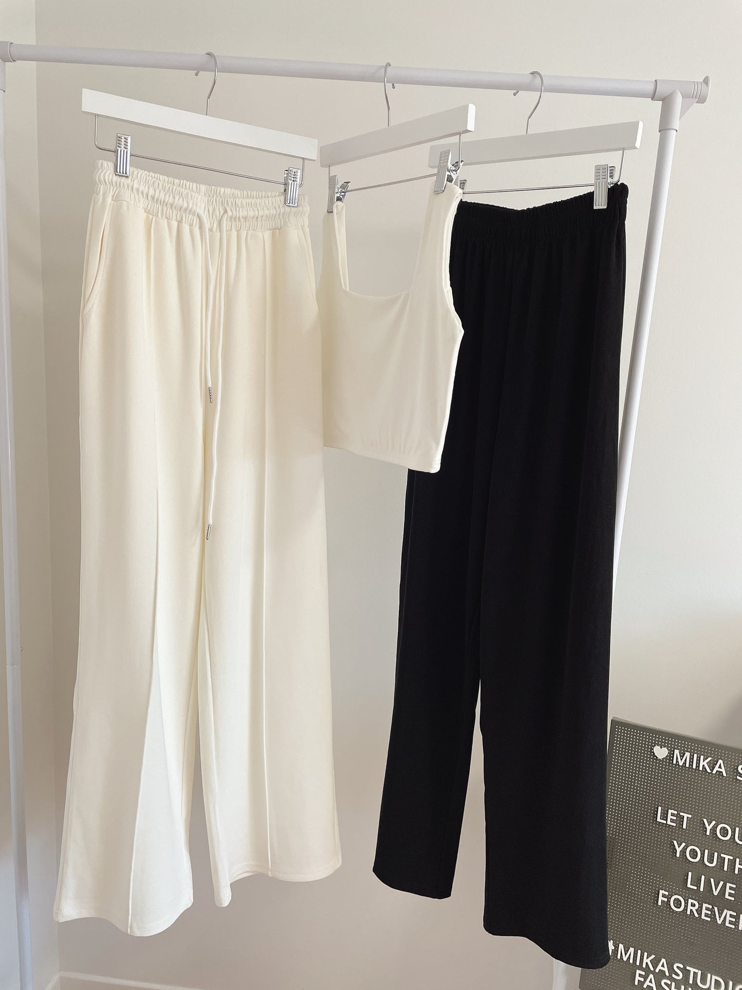 Relaxed Comfortable Wide Legs Pants