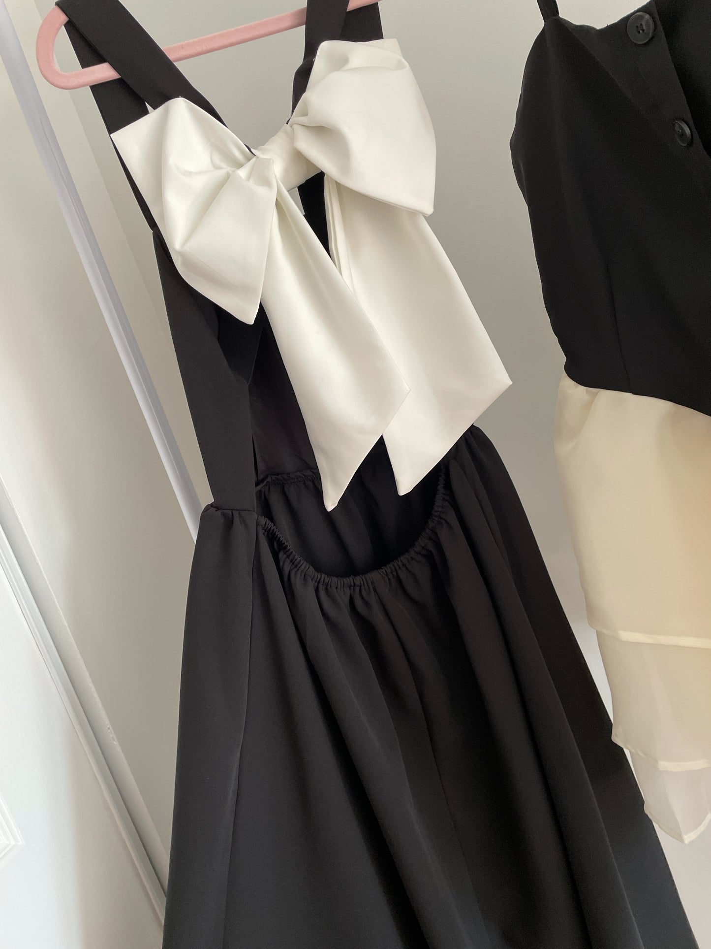 Back Large Ribbon Midi Dress