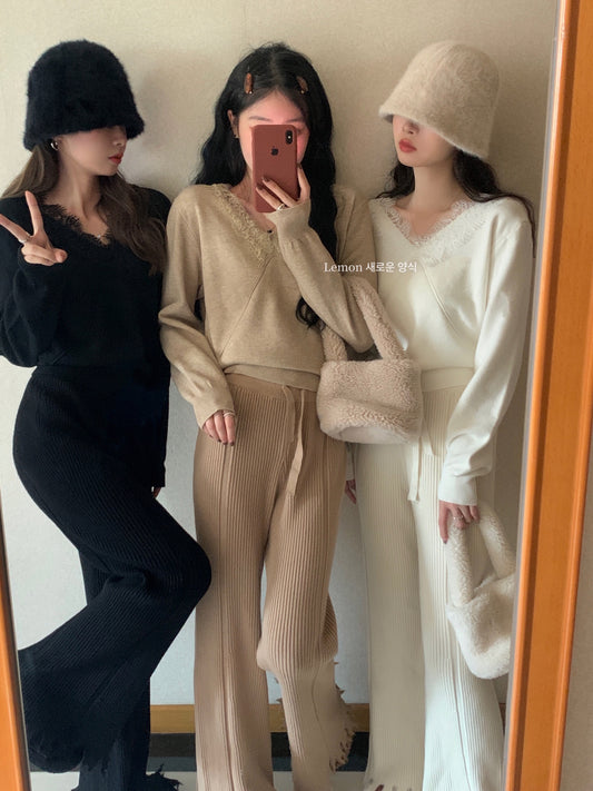 Lace V-neck Knit Top