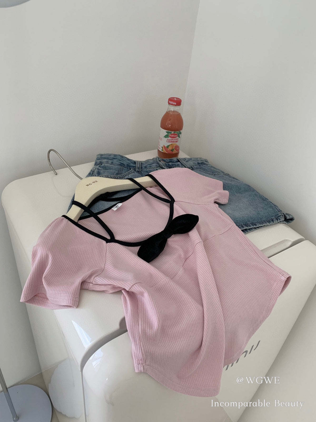 Contrasting Ribbon Ribbed Top