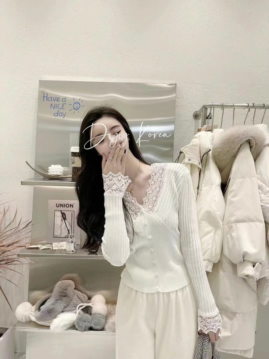 Lace Pearl Button Knit top