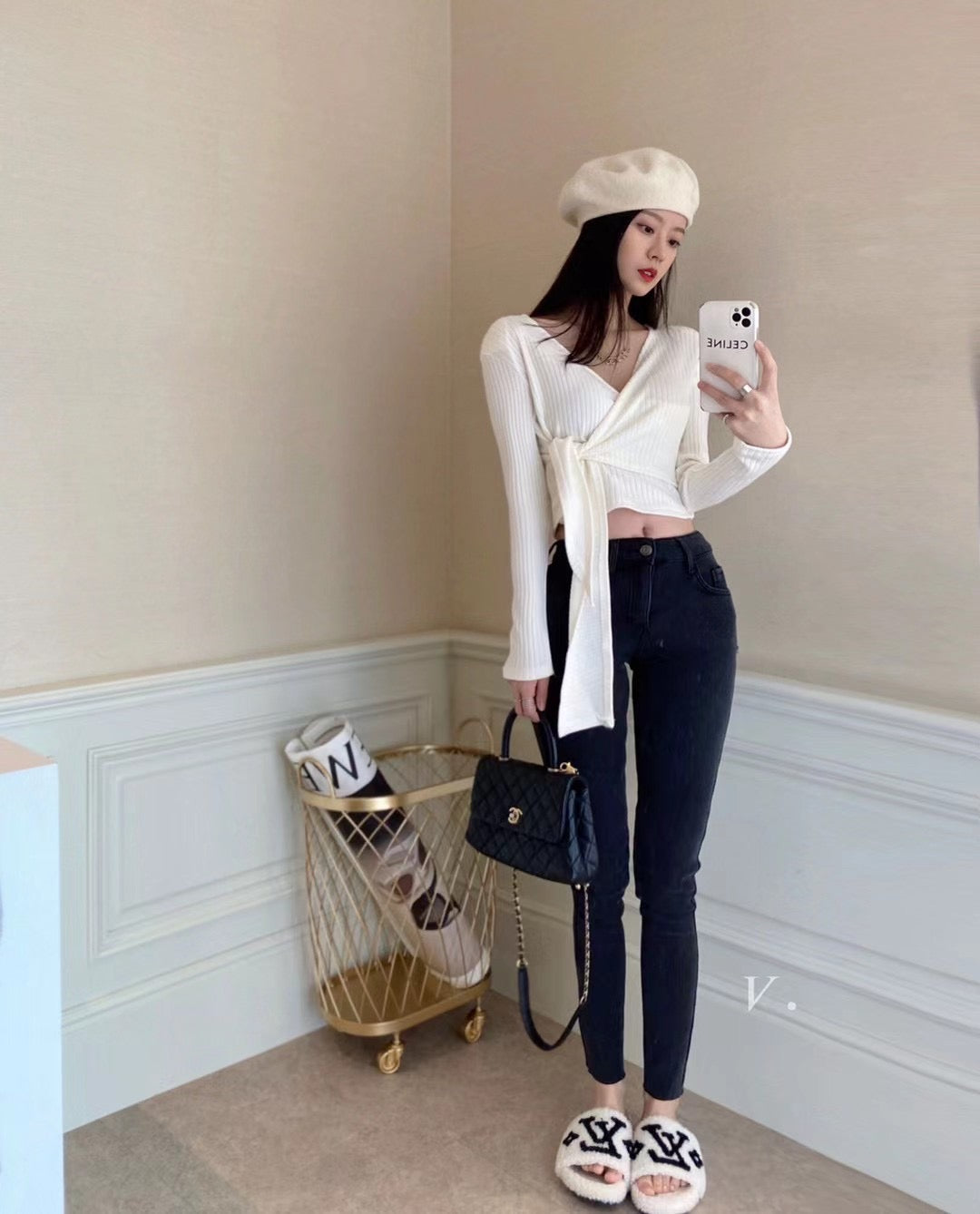 V-neck Tie Ribbed Knit Top