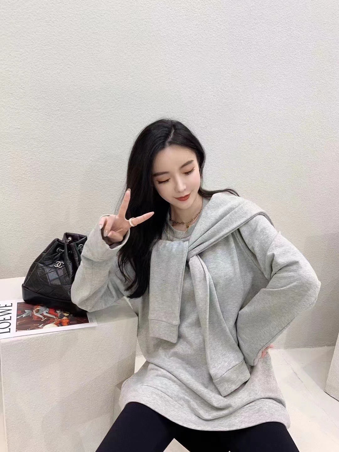 Tie Ribbon Sweatshirt