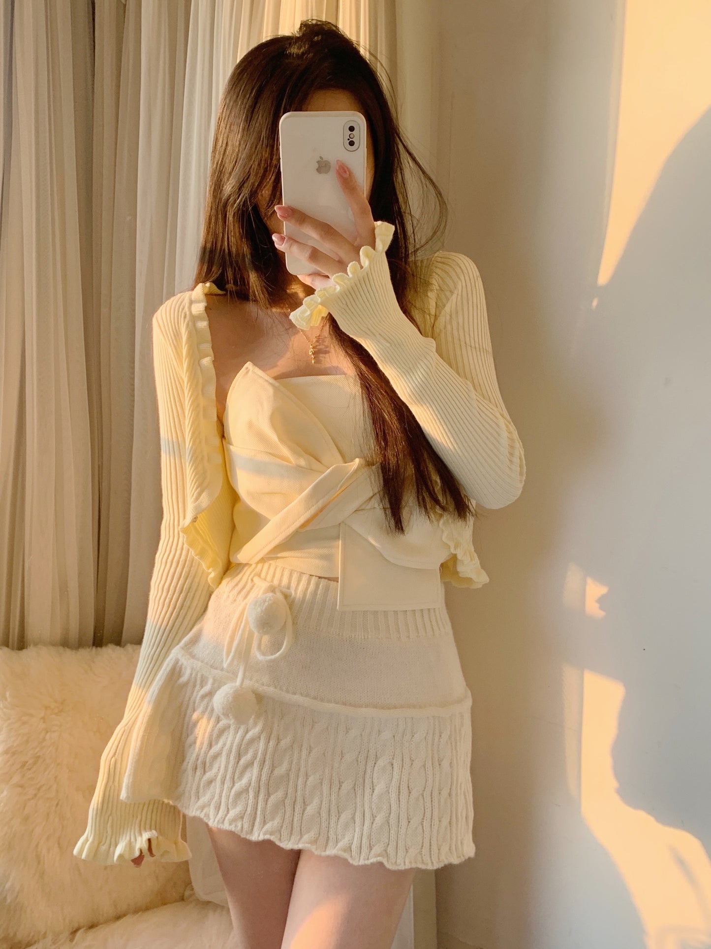 Ribbed Knit Short Cardigan