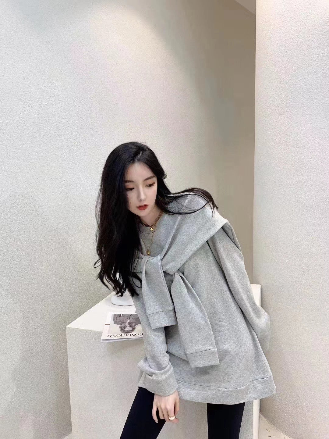 Tie Ribbon Sweatshirt