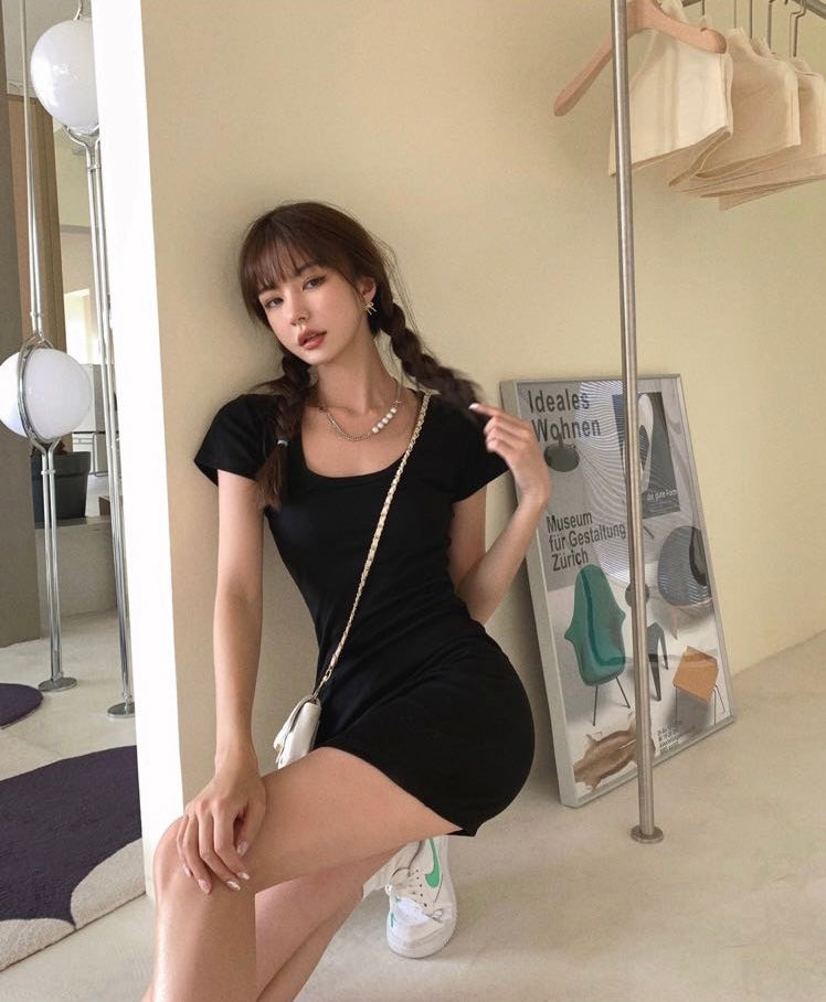 Basic Crew Neck Dress