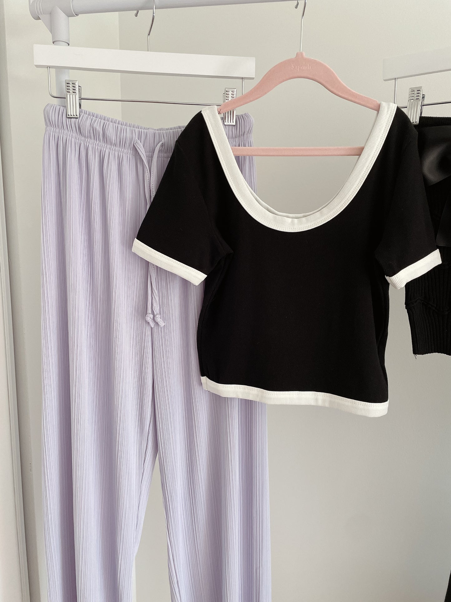 Contrast Trim Cropped Knit T-shirt