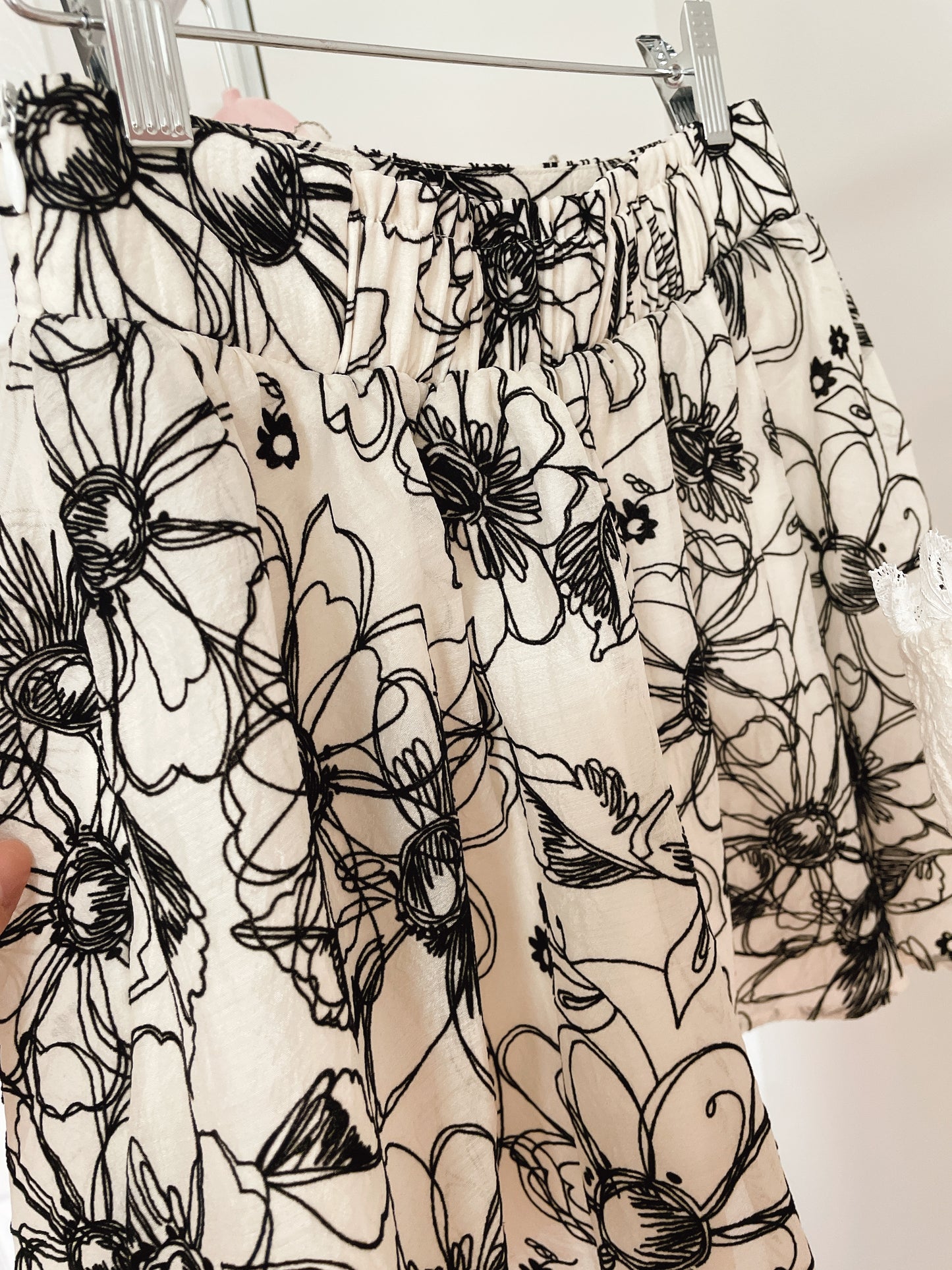 Line Art Floral Skort