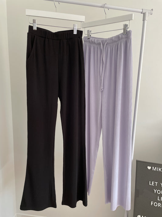 Relaxed Ribbed Flare Pants