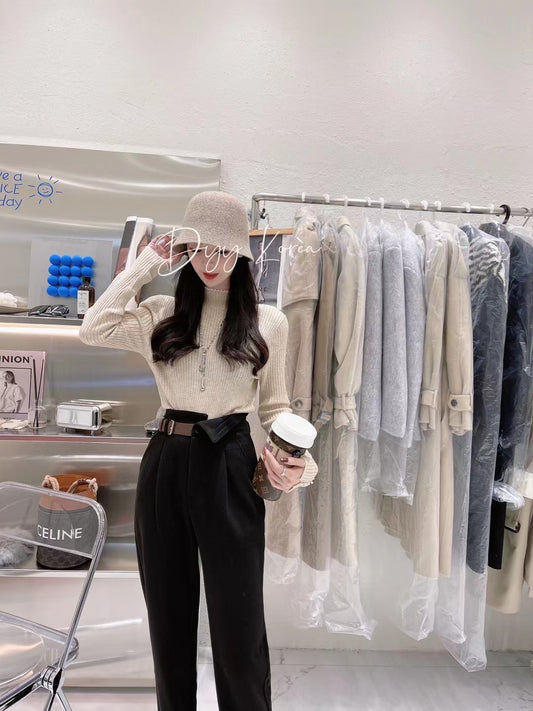 Ribbed Wool Turtleneck