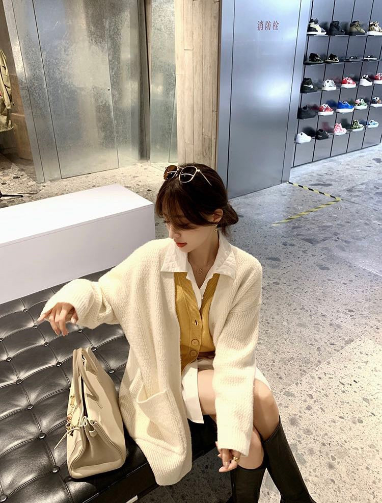 Two Pockets Knit Cardigan