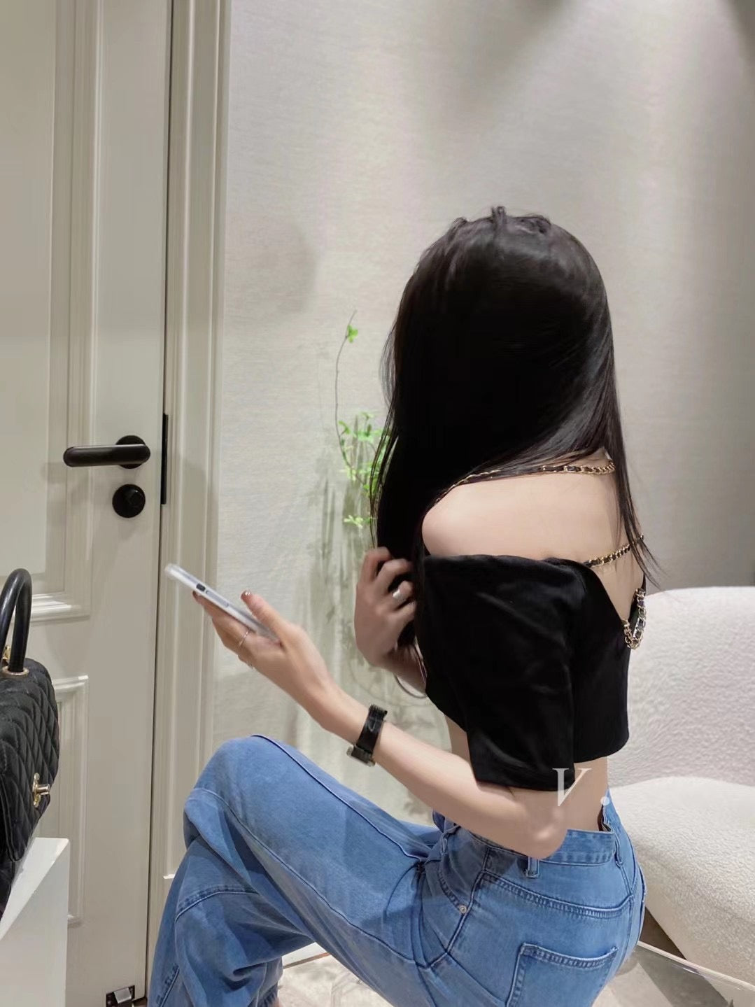 Back Chains Halter Neck Cropped Top
