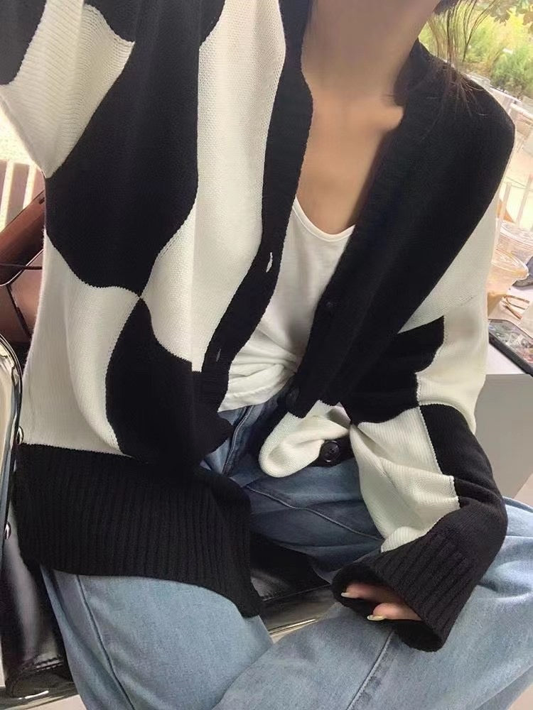 Checkers Pattern Knit Cardigan