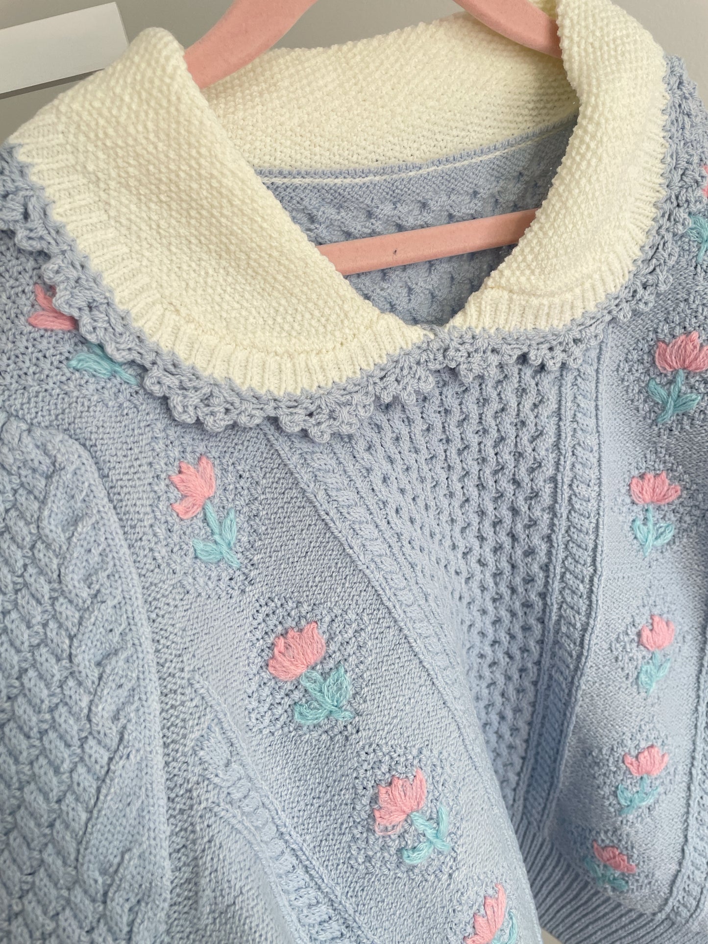 Puff Sleeves Floral Knit Top