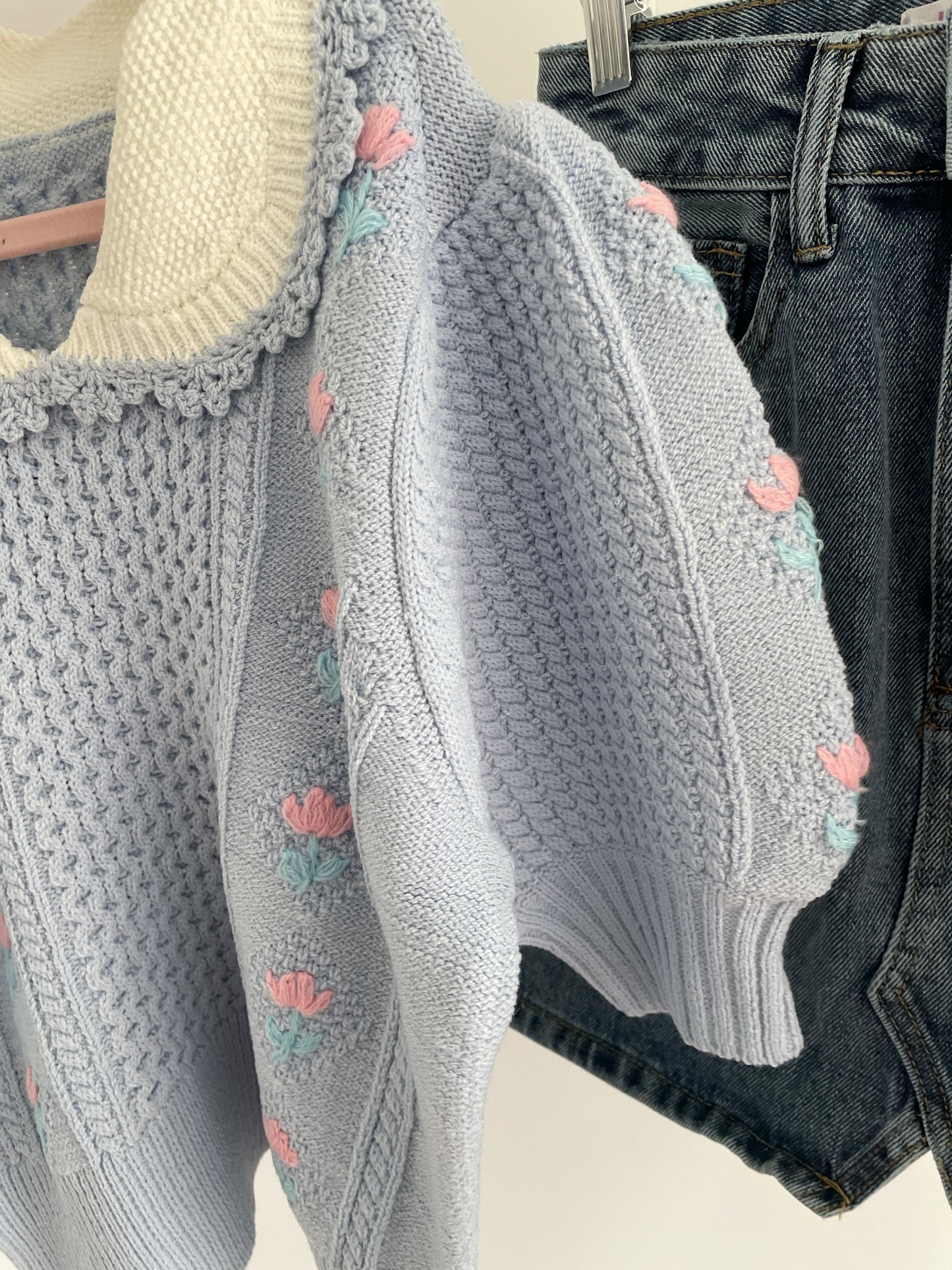 Puff Sleeves Floral Knit Top