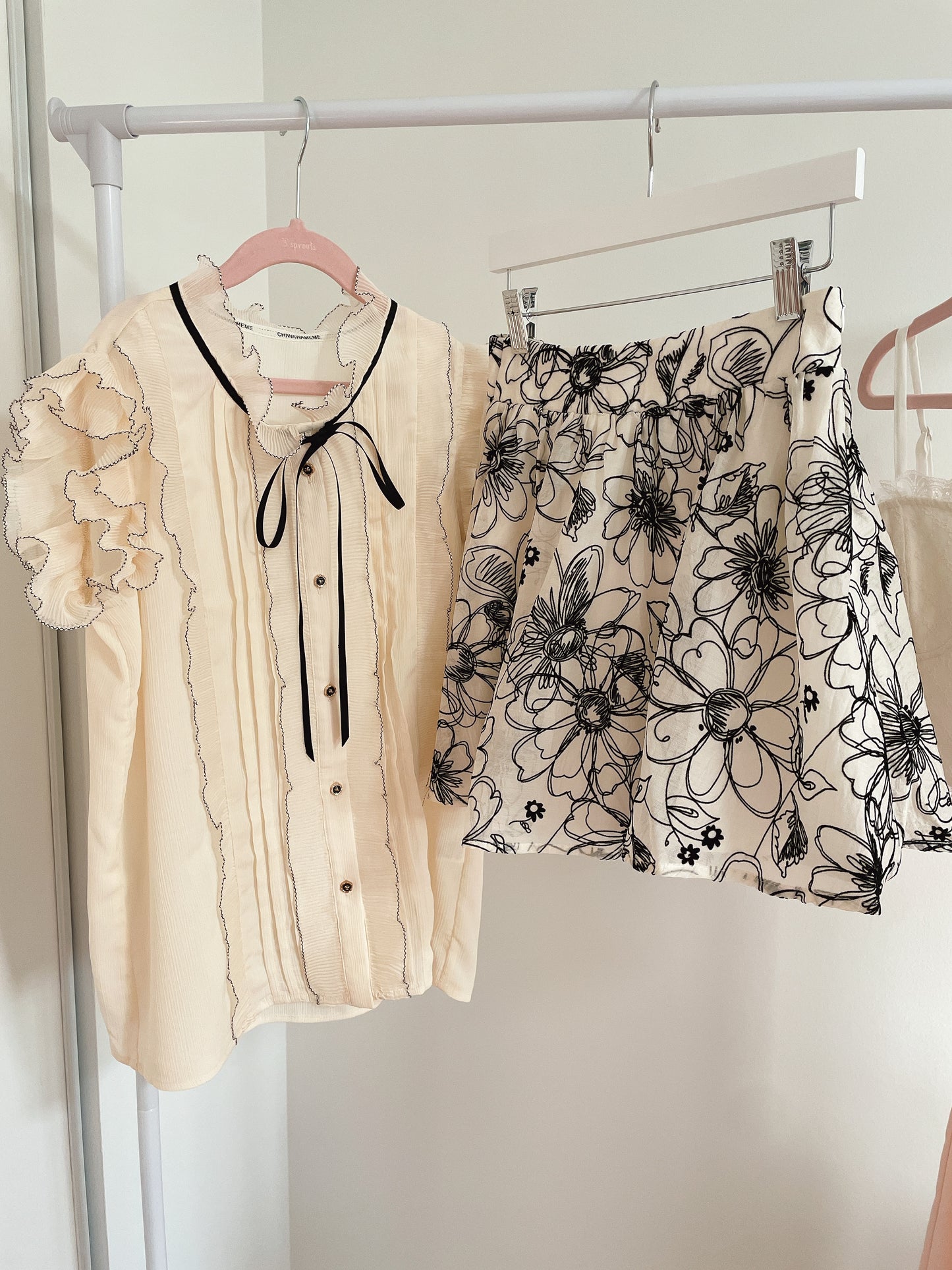 Line Art Floral Skort