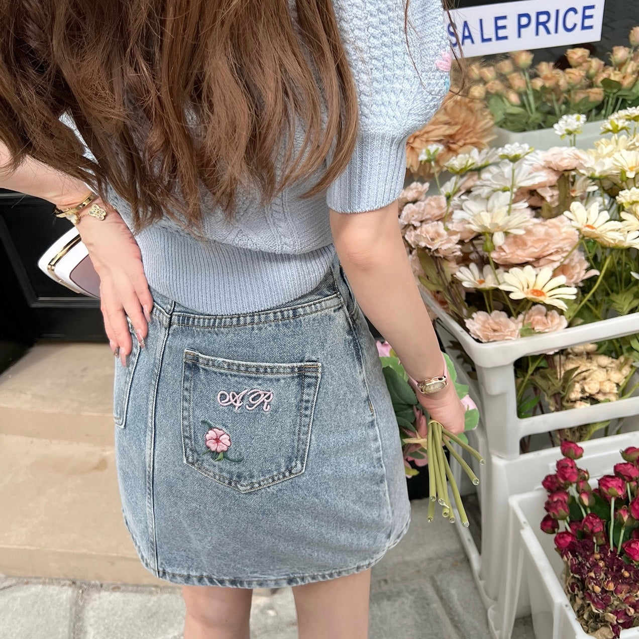 Embroidery Floral Split Denim Skirt
