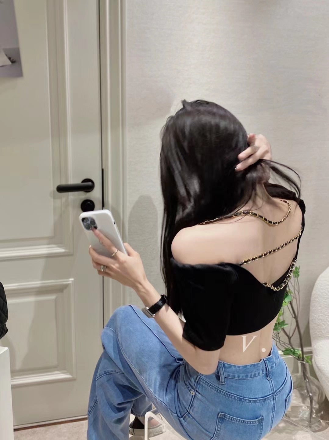 Back Chains Halter Neck Cropped Top
