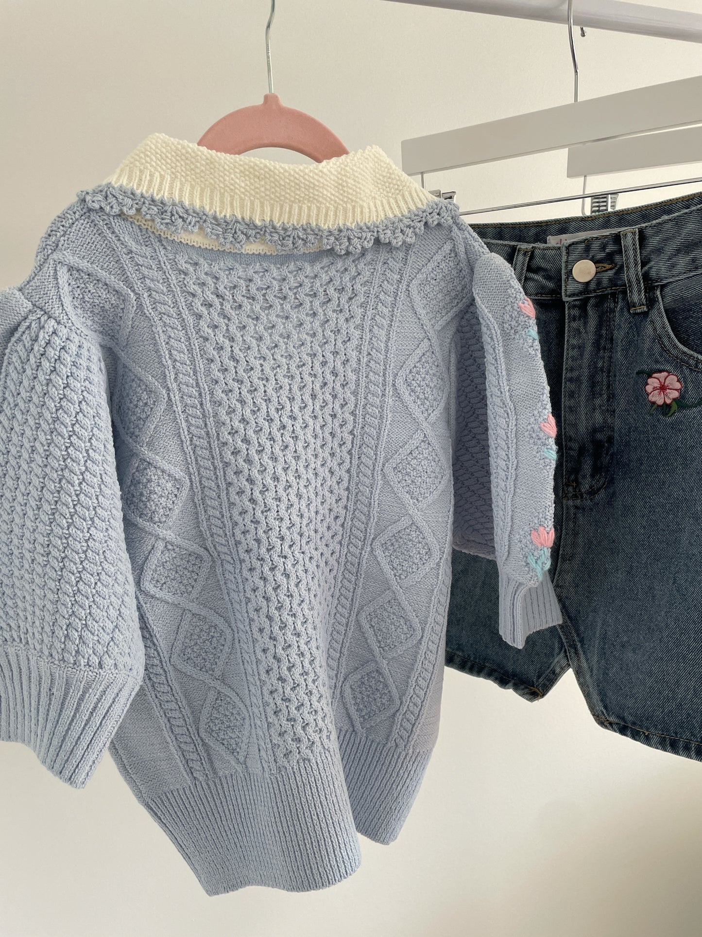 Puff Sleeves Floral Knit Top